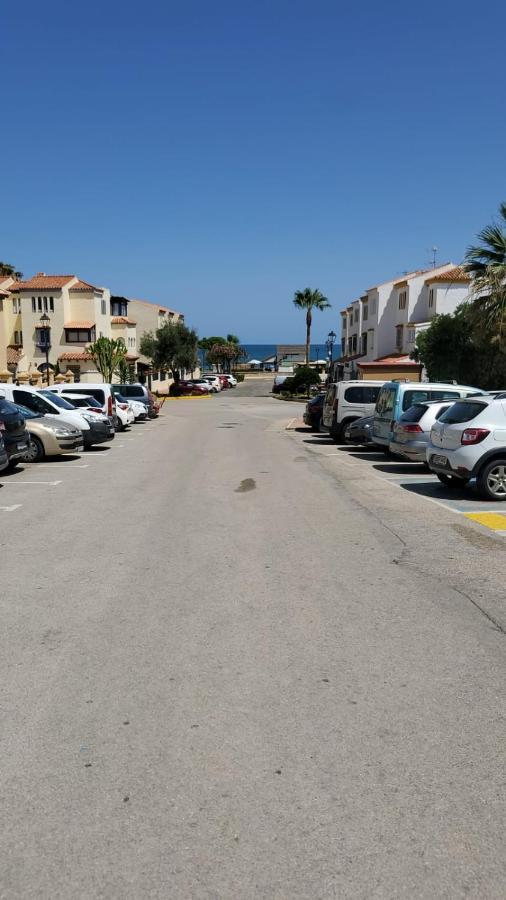 Marina De Casares Suites San Luis de Sabinillas Ngoại thất bức ảnh